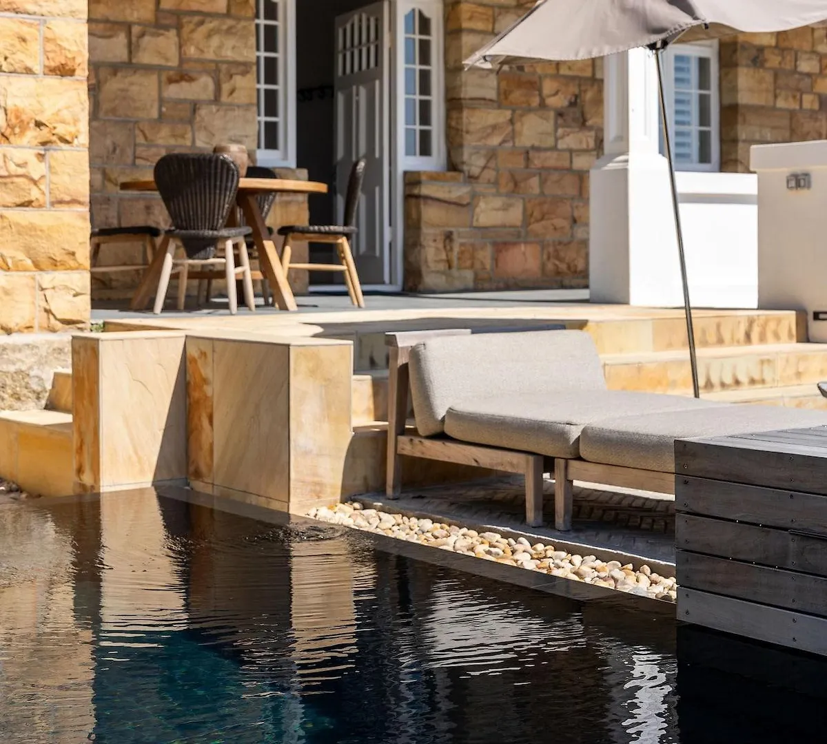 Villa Solara - Fresnaye Heritage Villa With Pool, Jacuzzi And Views Cape Town