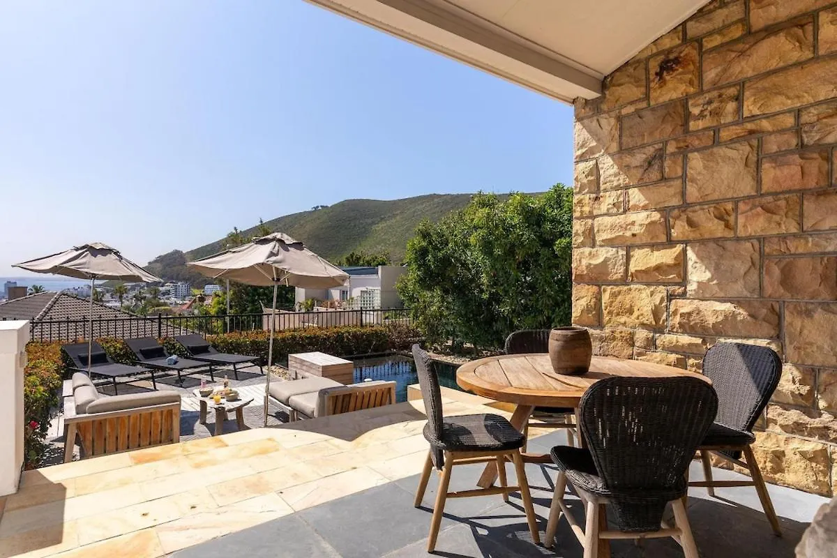 Villa Solara - Fresnaye Heritage Villa With Pool, Jacuzzi And Views Cape Town