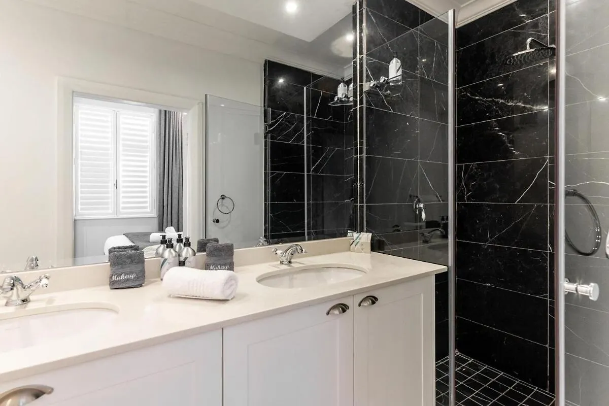 Villa Solara - Fresnaye Heritage Villa With Pool, Jacuzzi And Views Cape Town